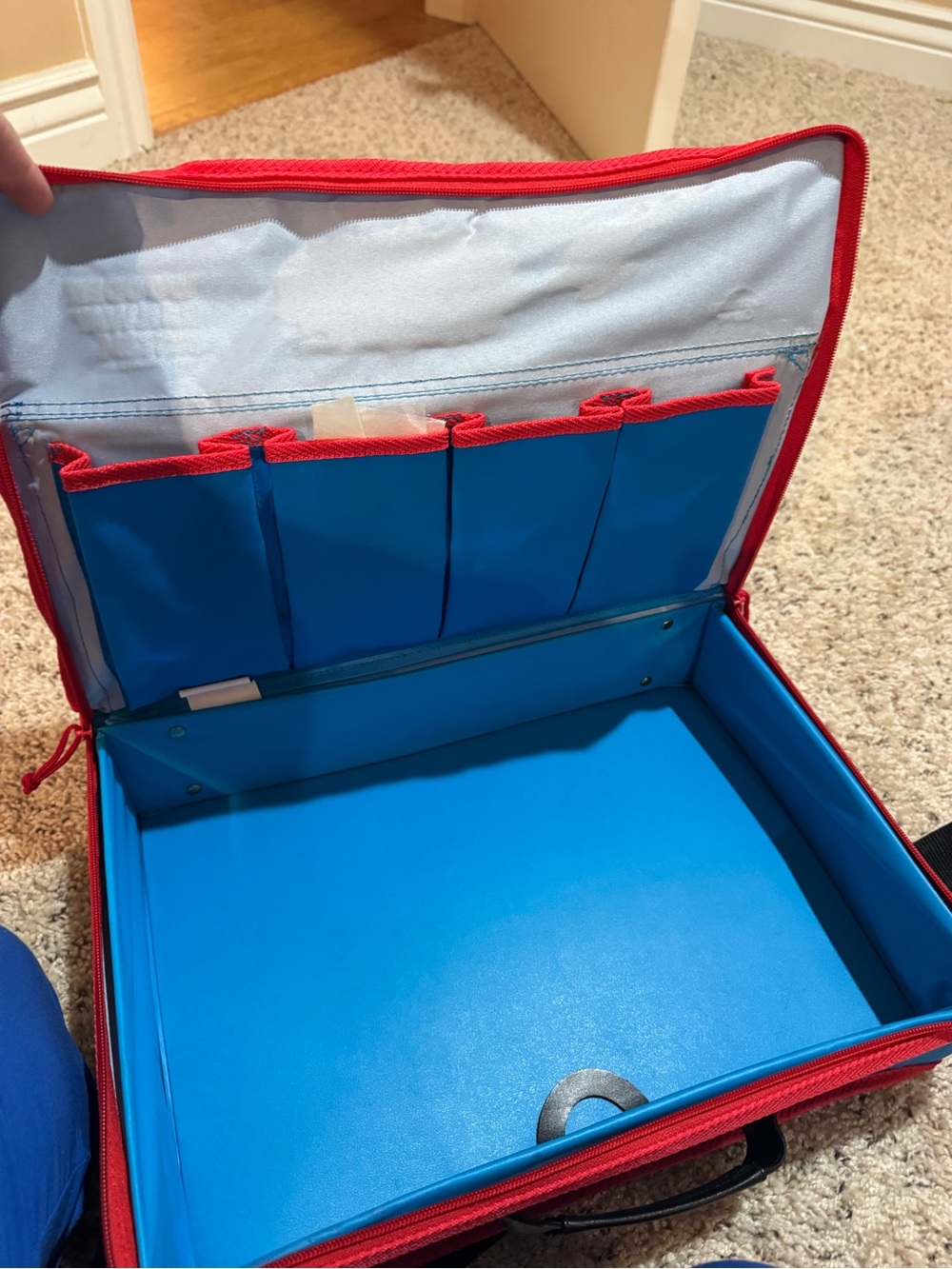 Thomas & Friends Blue Red Train Carry Tote - Picture 4 of 4